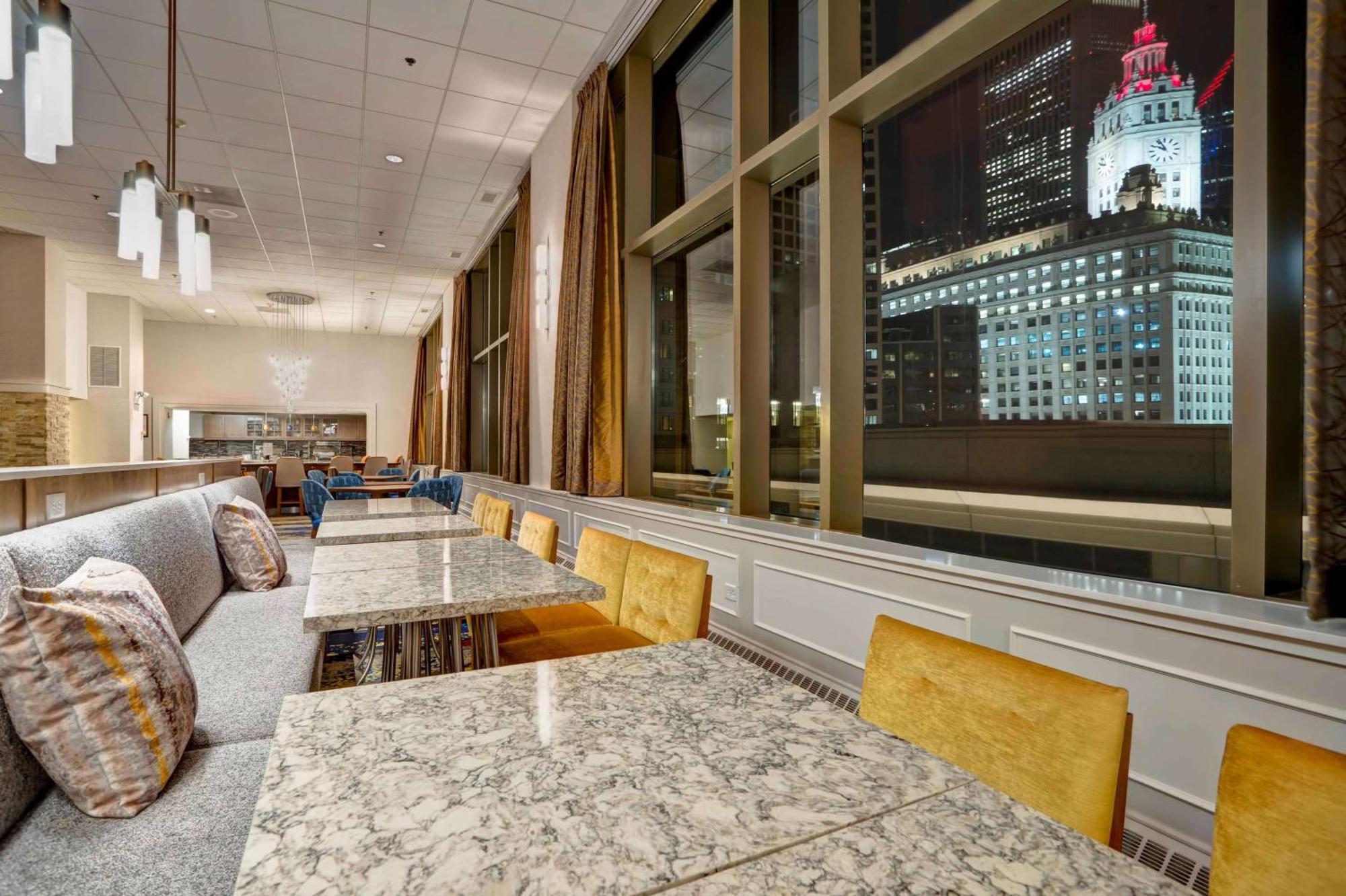 Homewood Suites By Hilton Chicago Downtown Exteriér fotografie